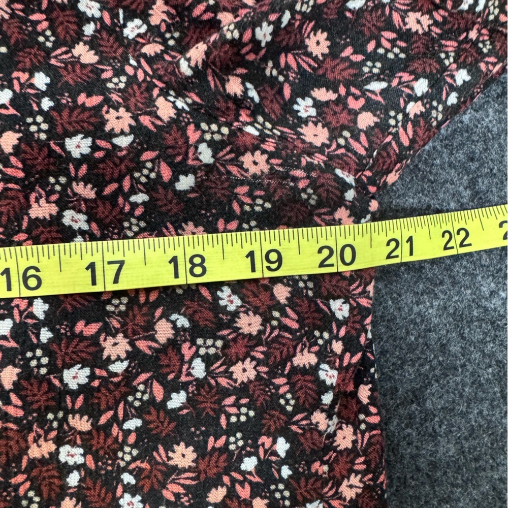 Garnet Hill Clio Button-Up Blouse Floral Black Sz 8 - Picture 5 of 8